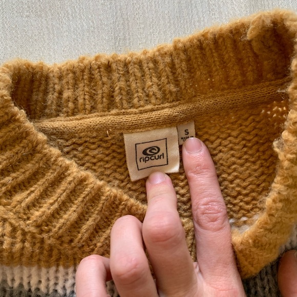 Women’s sweater - Picture 3 of 3